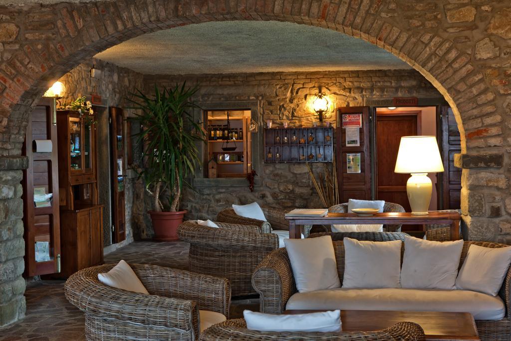 Agriturismo La Collina Delle Stelle Banzena Luaran gambar